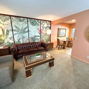 One-Bedroom Deluxe Suite Men Only